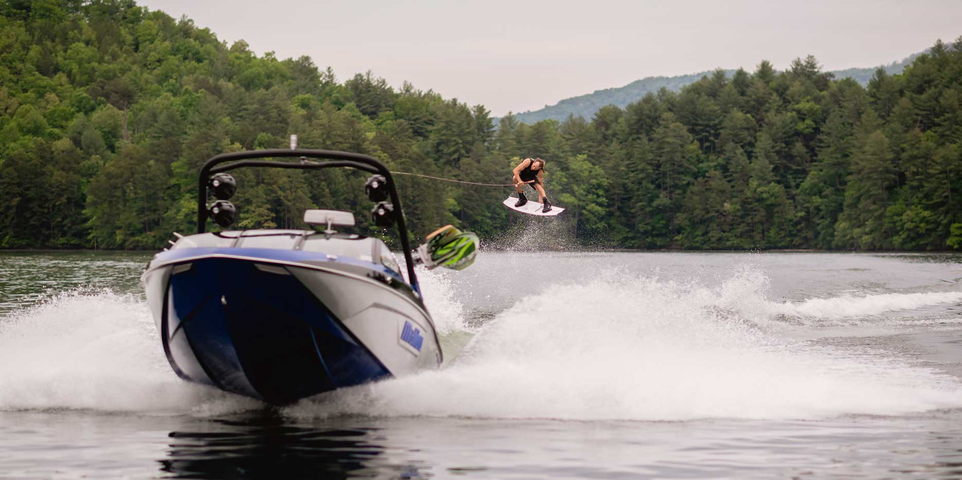 Wakesetter 23 LSV Best Selling and Wakesurf Boat of the Year Malibu
